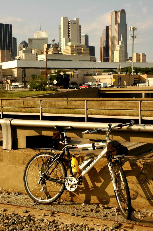 Commuter Bike with Dallas skyline in the background