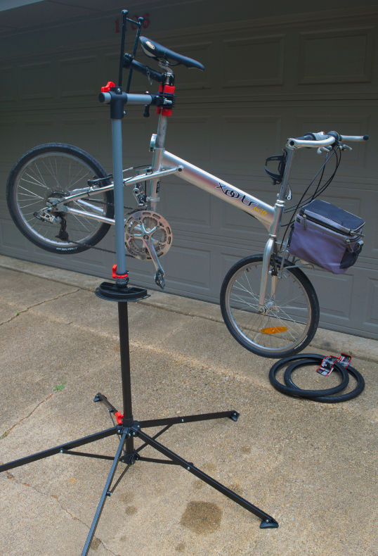 bike maintenance stand aldi